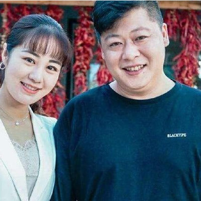 贺树峰的现任老婆照片图片